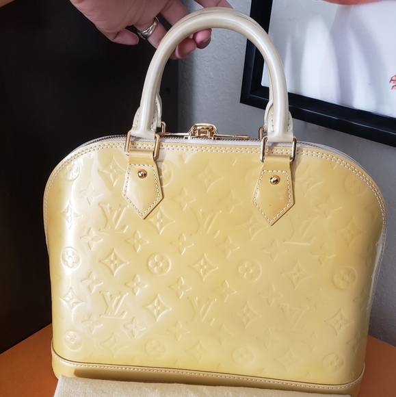 SOLD - Picture 2 of 14